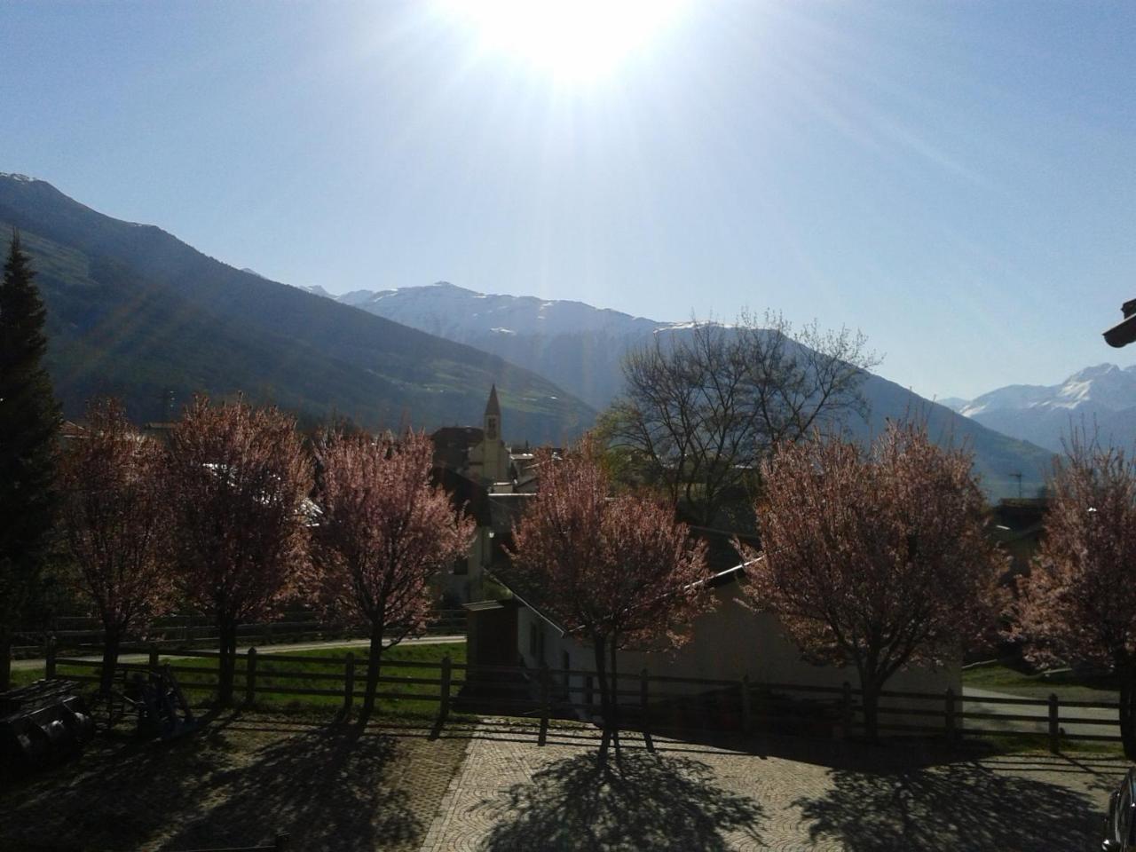 Garni Marianne Bed & Breakfast Malles Venosta Exterior photo